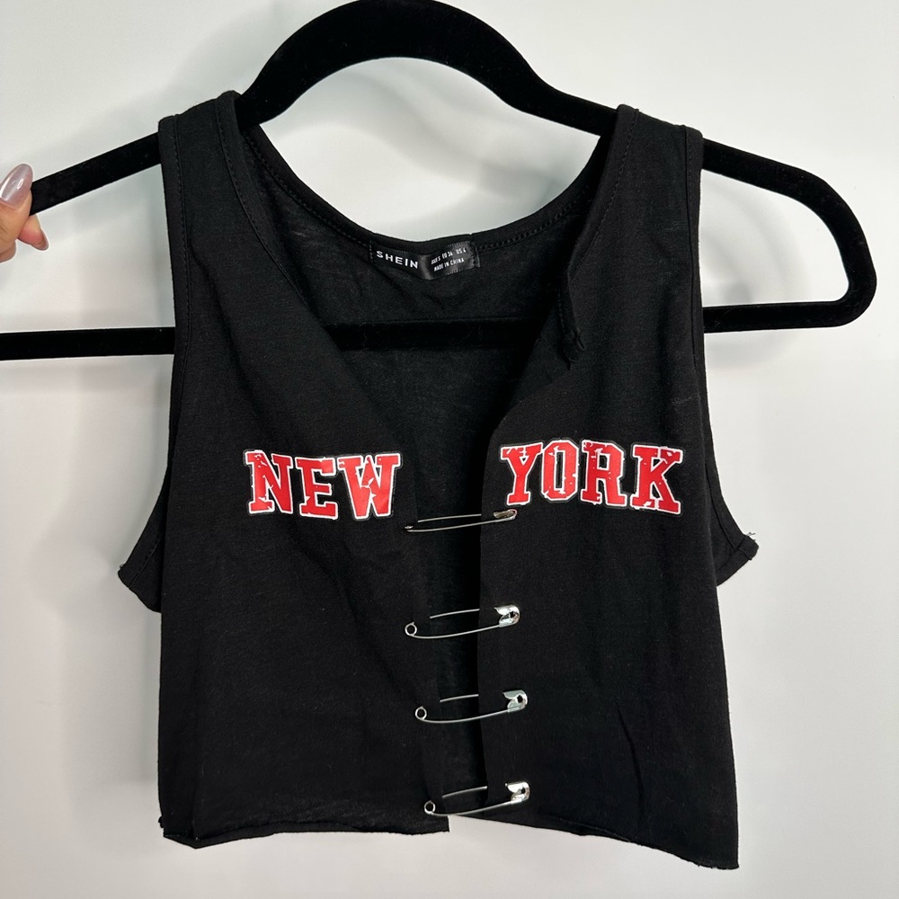 Graphic Tank Crop Top